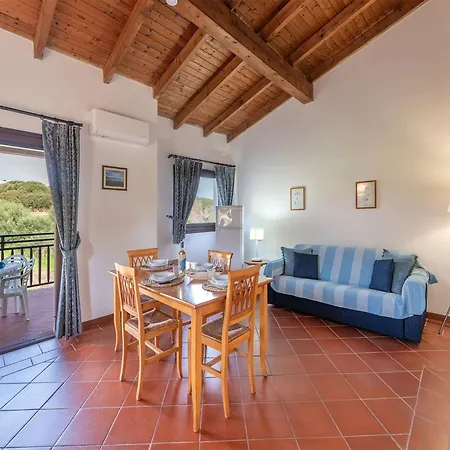Comfortable Flat With Pool Sassari