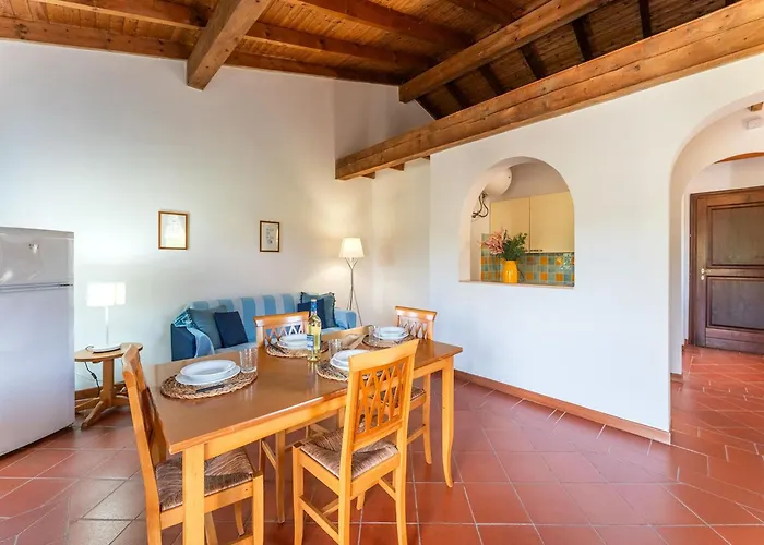 Comfortable Flat With Pool Apartman Sassari