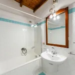 Comfortable Flat With Pool דירה סאסארי