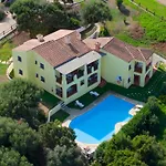 Comfortable Flat With Pool סאסארי