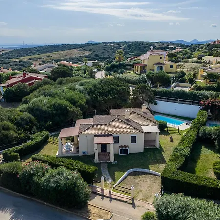 Comfortable Flat With Pool * Sassari