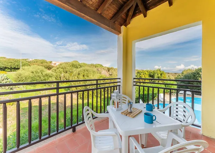 Comfortable Flat With Pool Appartement Sassari